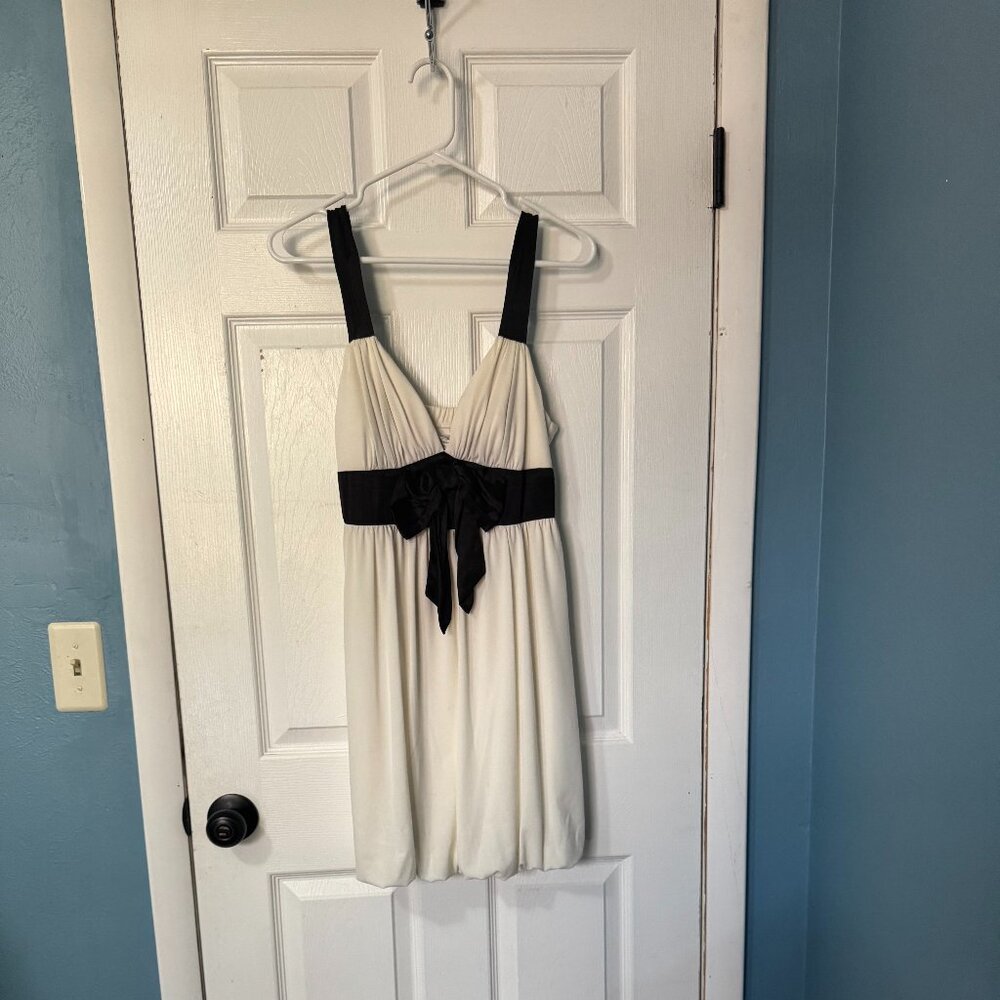 Cocktail / Homecoming dress